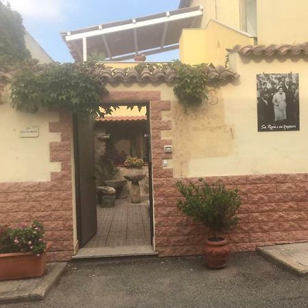 Sa Rosa E Su Trapperi Bed and Breakfast Oschiri Εξωτερικό φωτογραφία